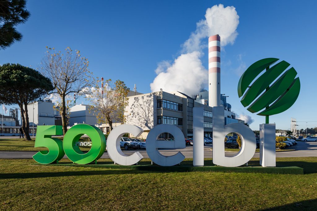 A empresa homenageou e celebrou o trabalho e a dedicação dos primeiros trabalhadores, que permitiram consolidar a fábrica da Leirosa como a maior fábrica de pasta de papel da Europa.